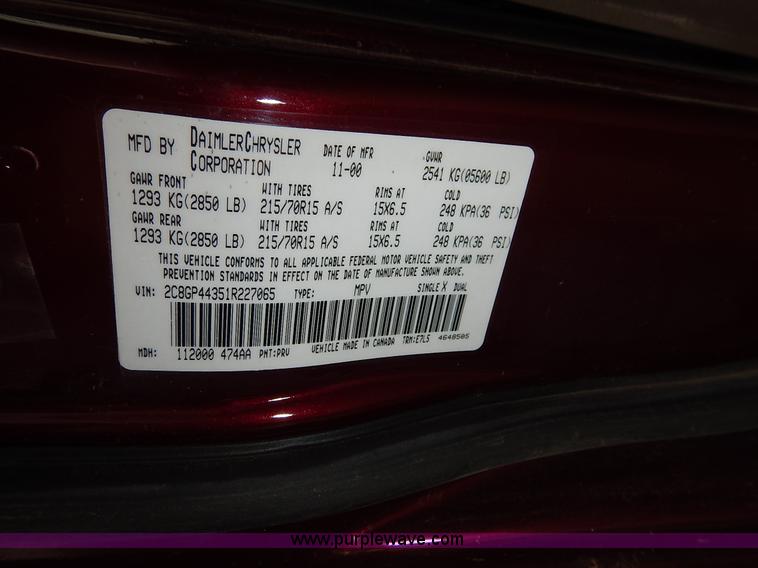 image for item K8907 2001 Chrysler Town & Country LX