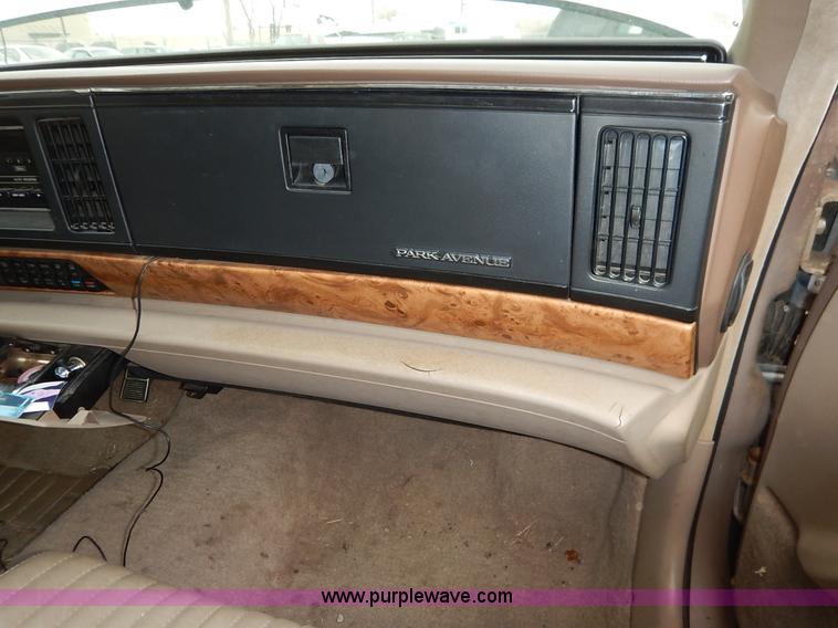 image for item K8909 1991 Buick Park Avenue