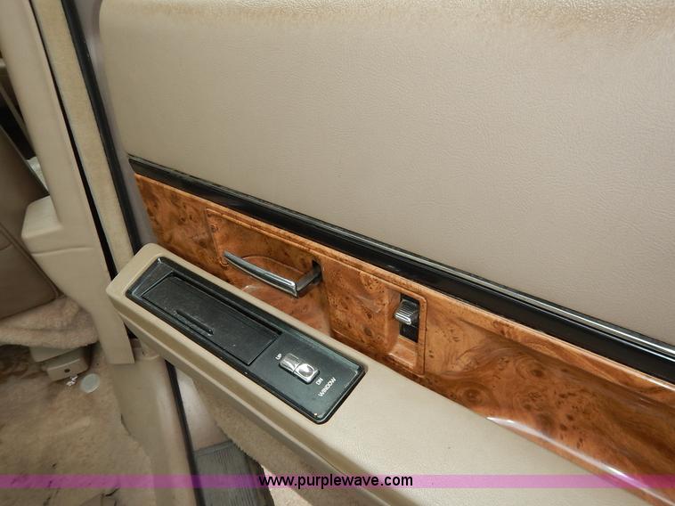 image for item K8909 1991 Buick Park Avenue