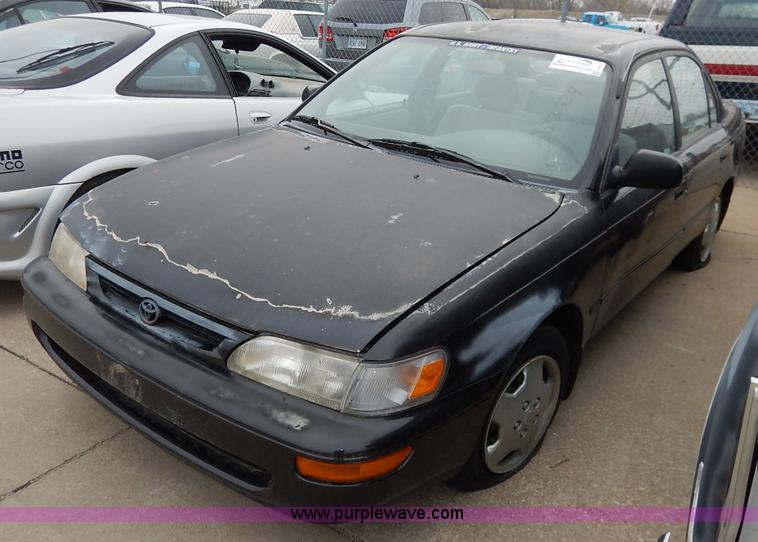 image for item K8912 1997 Toyota Corolla