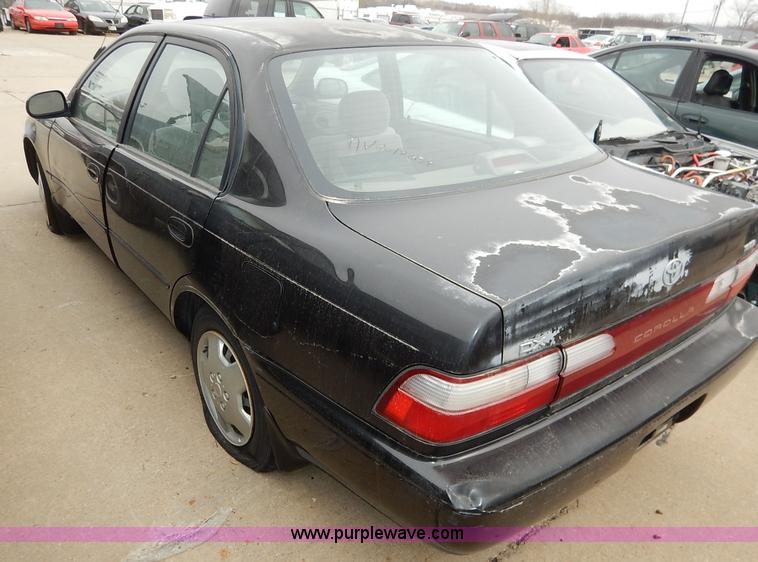 image for item K8912 1997 Toyota Corolla