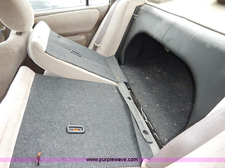 image for item K8912 1997 Toyota Corolla