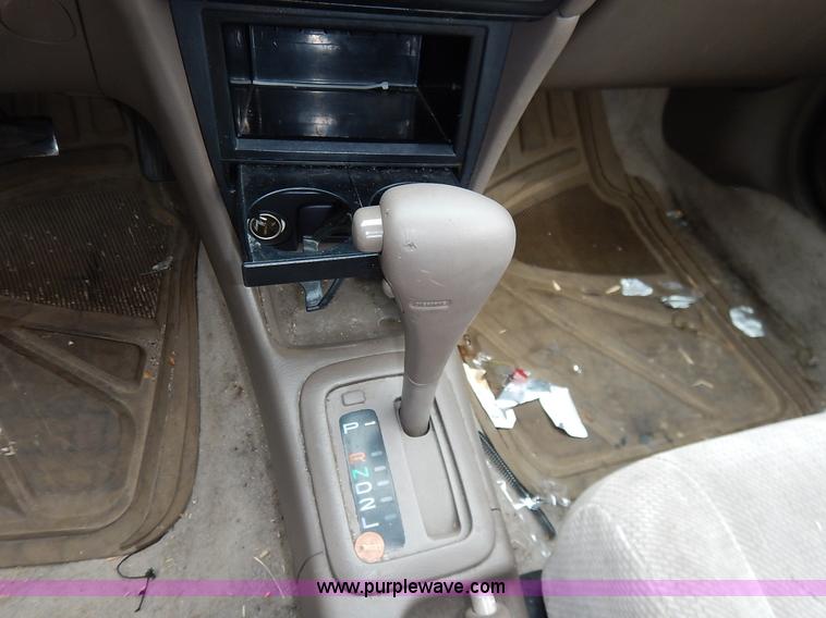 image for item K8912 1997 Toyota Corolla