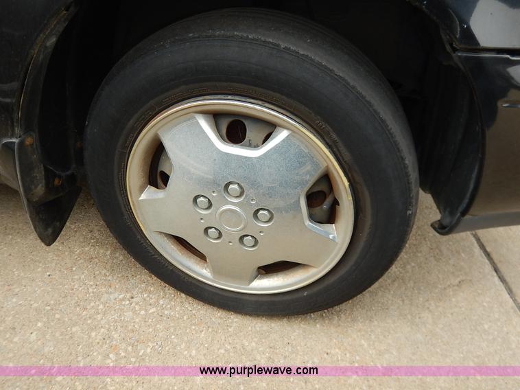 image for item K8912 1997 Toyota Corolla