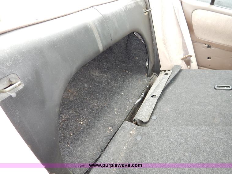 image for item K8912 1997 Toyota Corolla