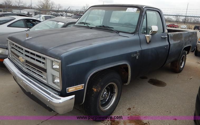 image for item K8913 1987 Chevrolet Silverado R10