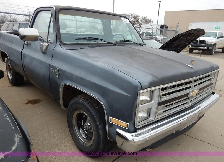 image for item K8913 1987 Chevrolet Silverado R10