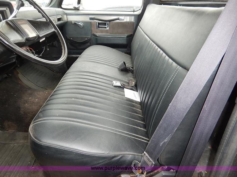 image for item K8913 1987 Chevrolet Silverado R10