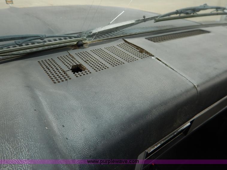 image for item K8913 1987 Chevrolet Silverado R10