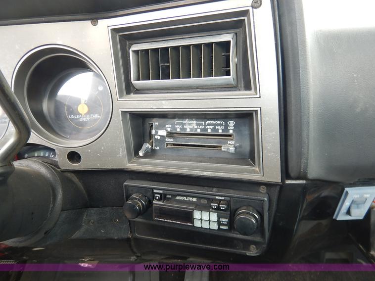 image for item K8913 1987 Chevrolet Silverado R10