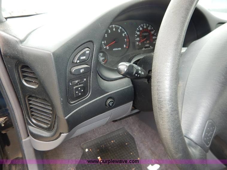 image for item K8914 2000 Chrysler Sebring LX