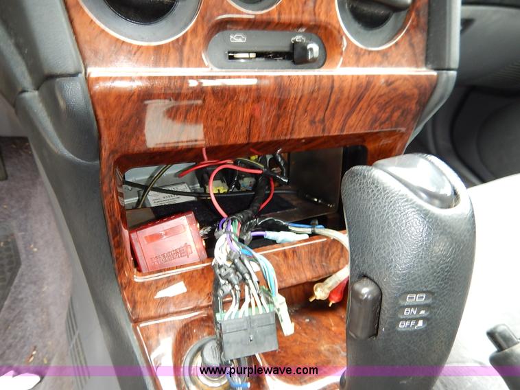 image for item K8914 2000 Chrysler Sebring LX