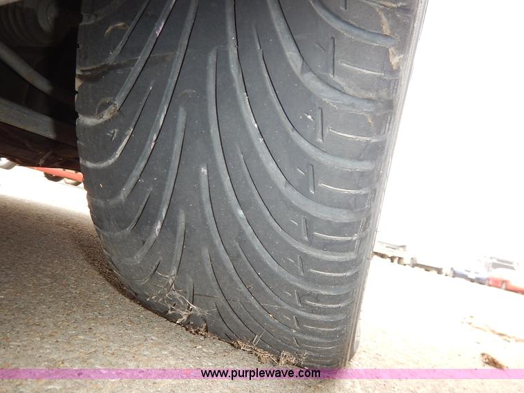 image for item K8914 2000 Chrysler Sebring LX