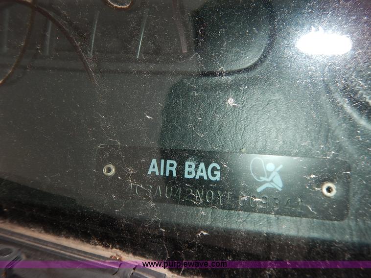 image for item K8914 2000 Chrysler Sebring LX