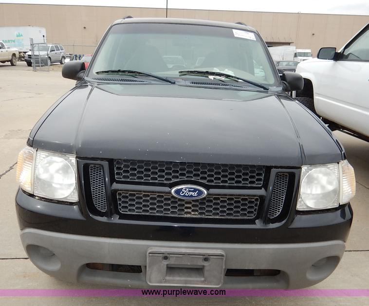 image for item K8916 2001 Ford Explorer