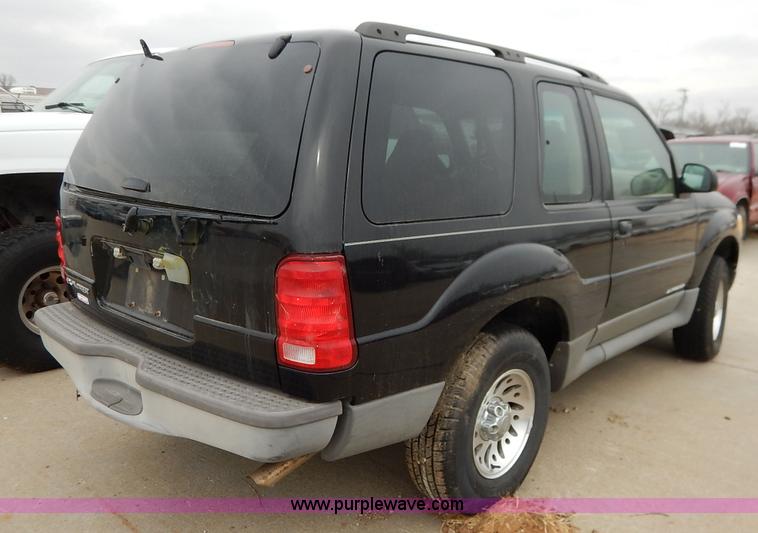 image for item K8916 2001 Ford Explorer
