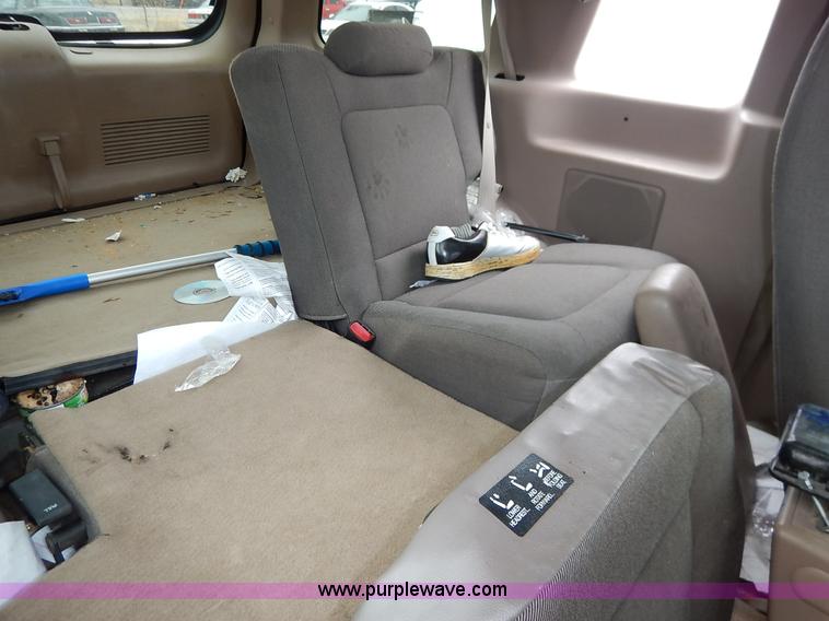 image for item K8916 2001 Ford Explorer