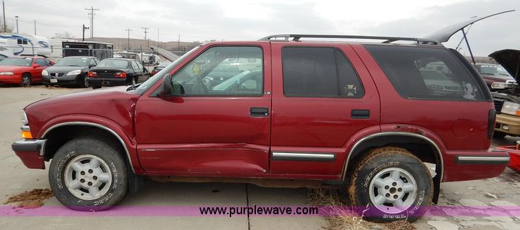image for item K8917 1998 Chevrolet Blazer SUV
