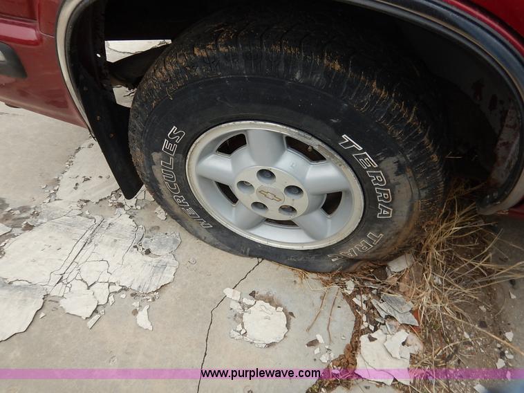 image for item K8917 1998 Chevrolet Blazer SUV