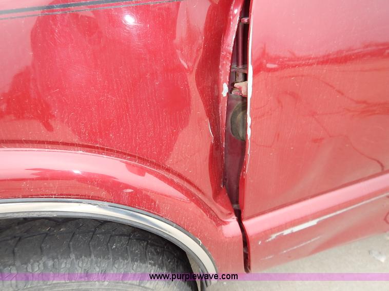 image for item K8917 1998 Chevrolet Blazer SUV