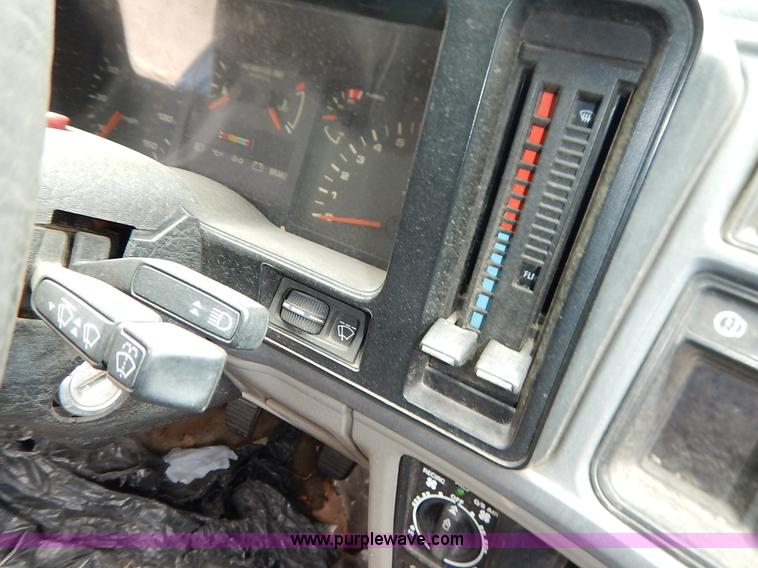 image for item K8919 1985 Merkur XR4TI