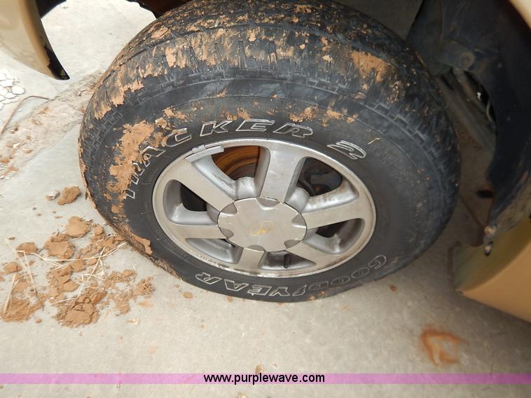 image for item K8920 2000 Oldsmobile Bravada SUV