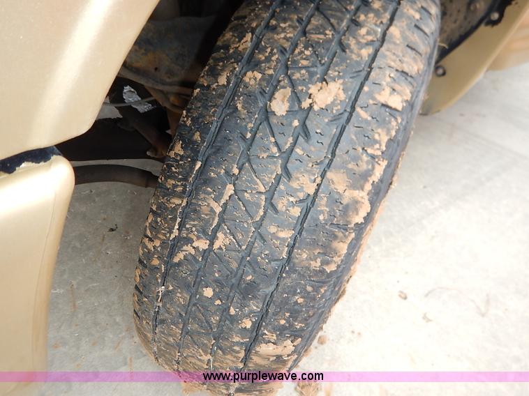 image for item K8920 2000 Oldsmobile Bravada SUV