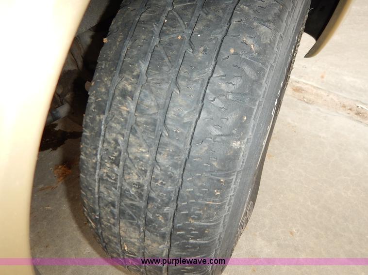 image for item K8920 2000 Oldsmobile Bravada SUV