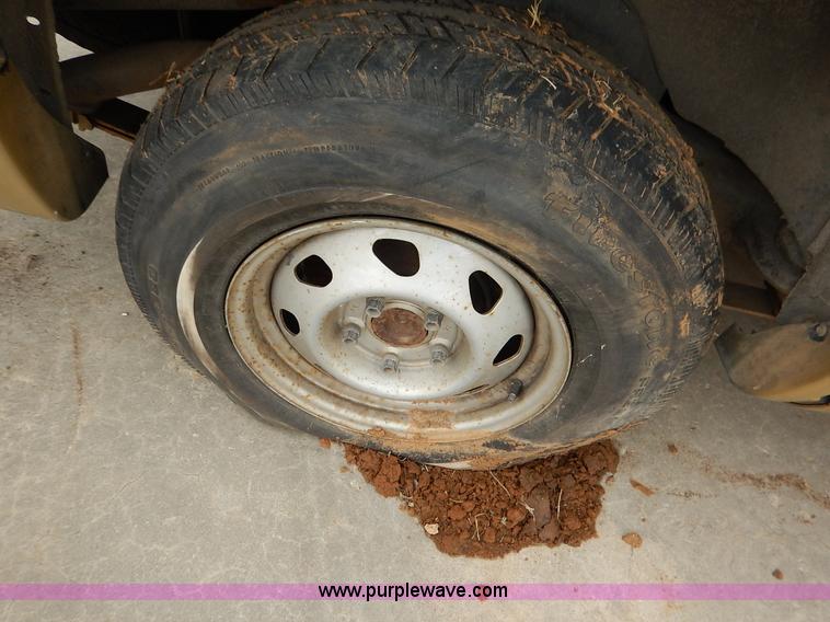 image for item K8920 2000 Oldsmobile Bravada SUV