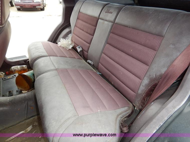 image for item K8921 1990 Jeep Wagoneer SUV