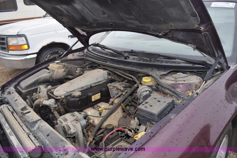 image for item K8924 1995 Dodge Intrepid