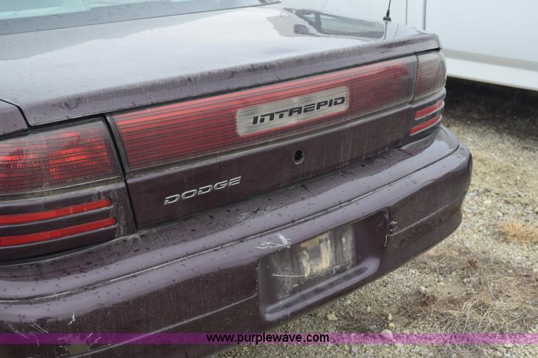 image for item K8924 1995 Dodge Intrepid