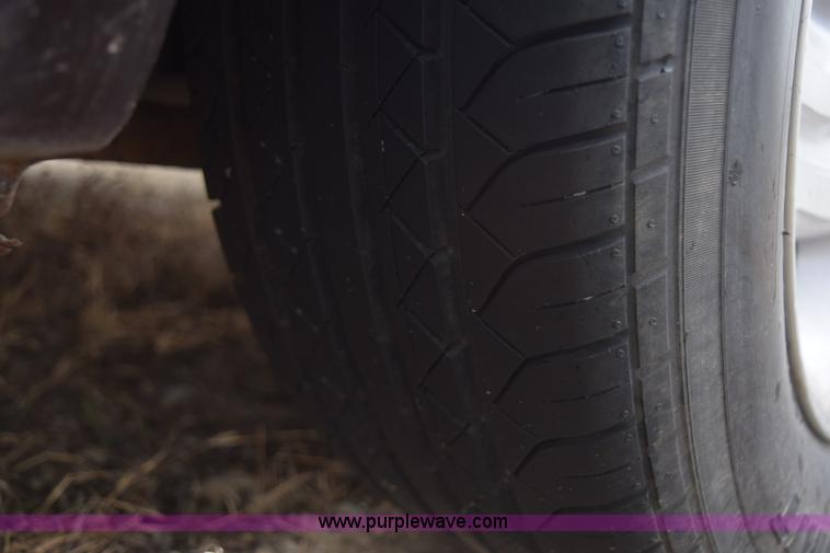 image for item K8924 1995 Dodge Intrepid