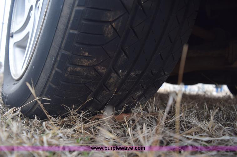 image for item K8924 1995 Dodge Intrepid