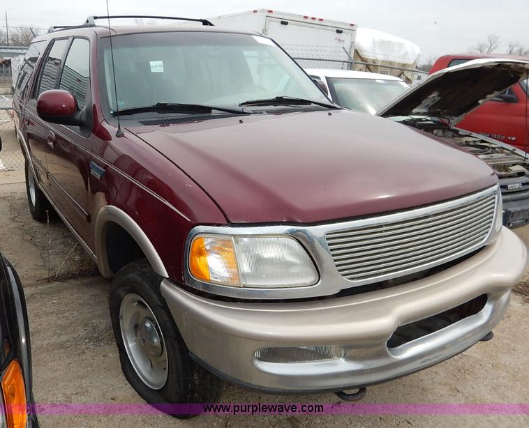 image for item K8928 1997 Ford Expedition SUV