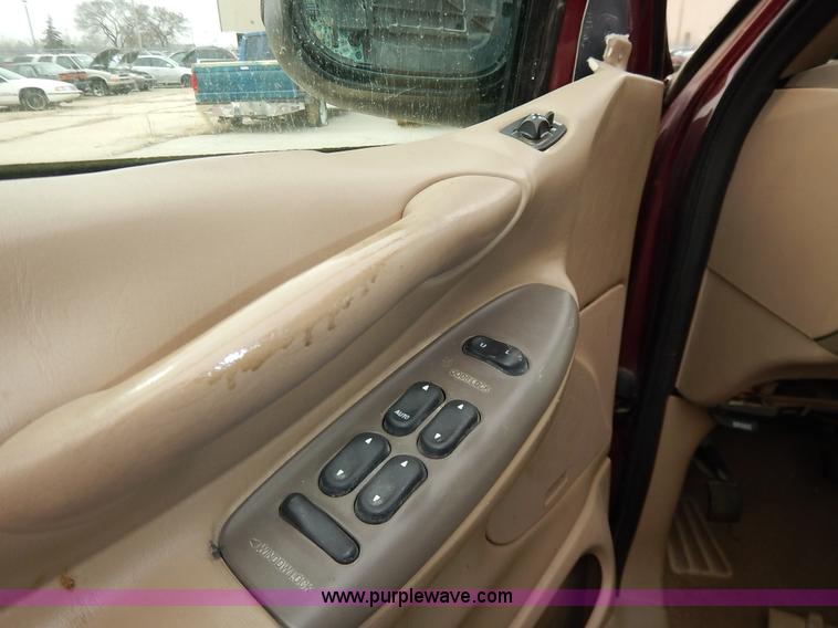 image for item K8928 1997 Ford Expedition SUV