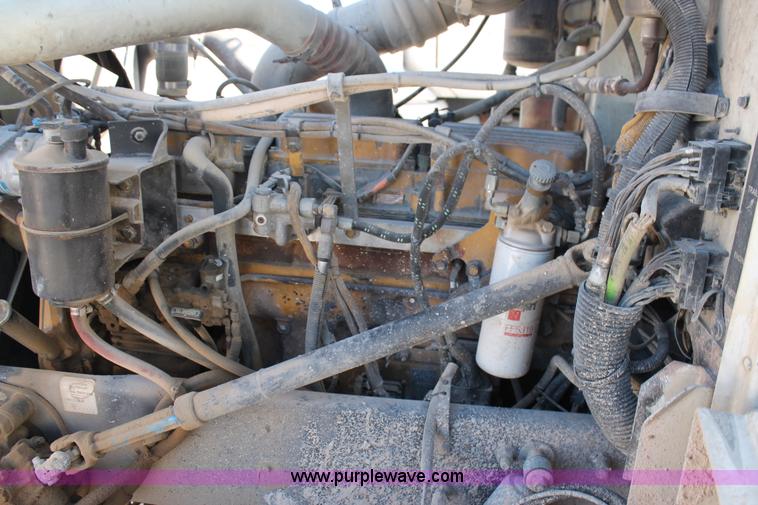 image for item AO9539 1999 Peterbilt 377 semi truck