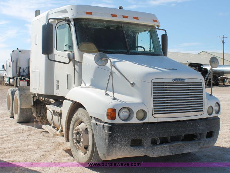 image for item AO9540 2003 Freightliner Century Class ST120 semi truck