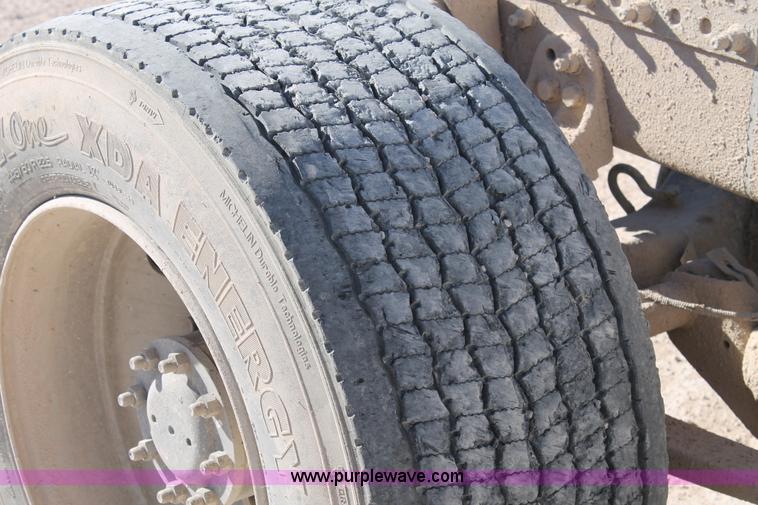 image for item AO9540 2003 Freightliner Century Class ST120 semi truck