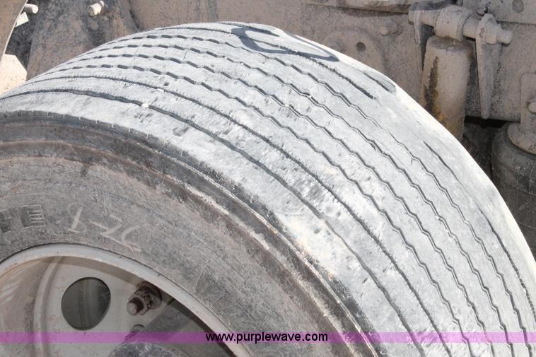 image for item AO9540 2003 Freightliner Century Class ST120 semi truck