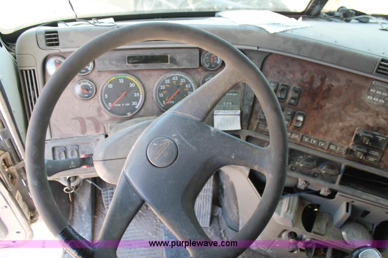 image for item AO9540 2003 Freightliner Century Class ST120 semi truck