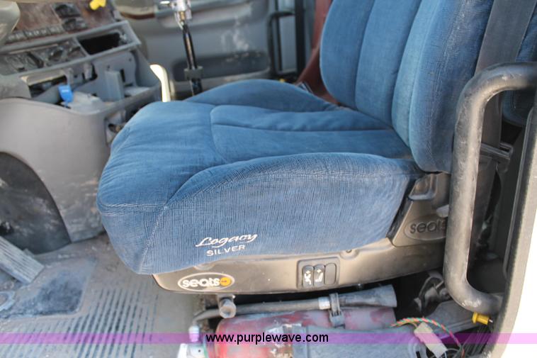 image for item AO9540 2003 Freightliner Century Class ST120 semi truck