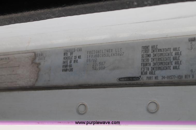 image for item AO9540 2003 Freightliner Century Class ST120 semi truck