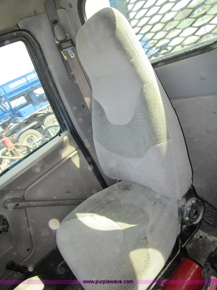 image for item D2352 1998 Ford AT9513 semi truck