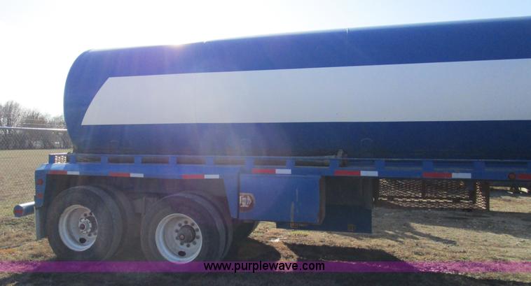 image for item D2353 2005 shop built tank trailer