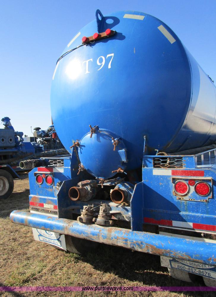 image for item D2353 2005 shop built tank trailer