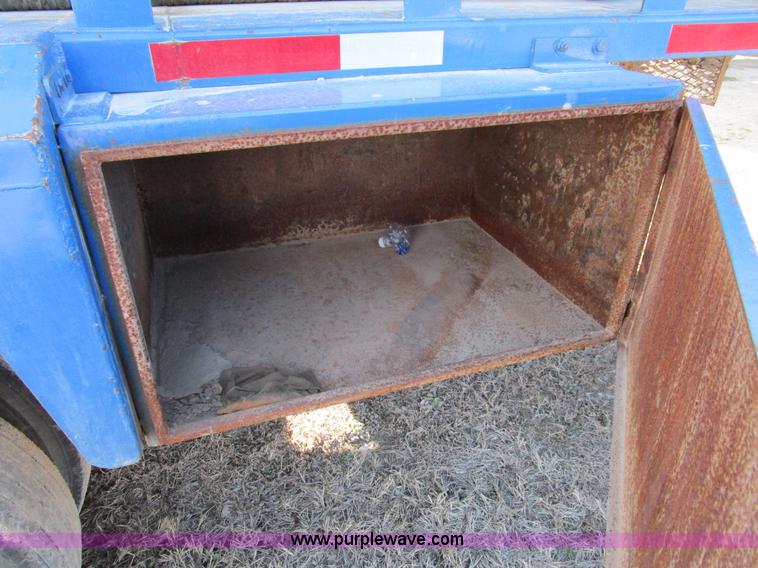 image for item D2353 2005 shop built tank trailer