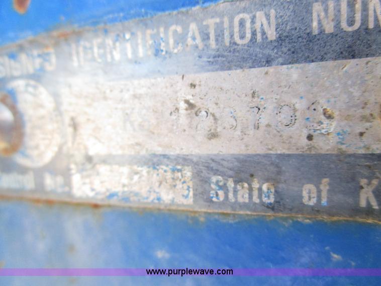 image for item D2353 2005 shop built tank trailer