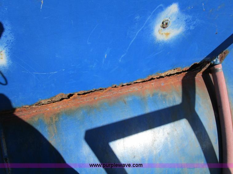 image for item D2353 2005 shop built tank trailer