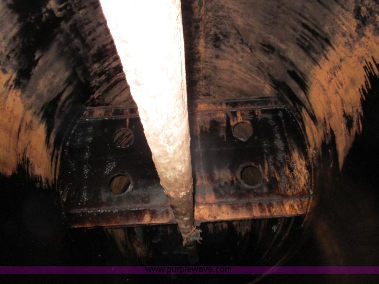 image for item D2353 2005 shop built tank trailer